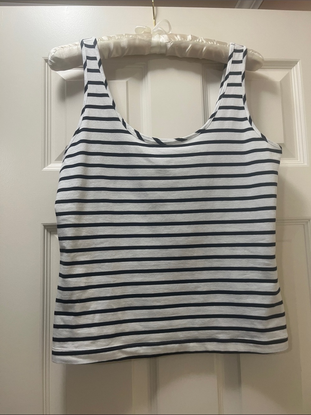 Cabi Charm Tank White Navy Striped - Picture 5 of 10